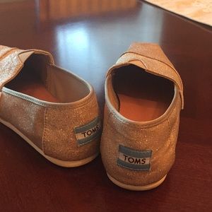 Rose Gold Toms